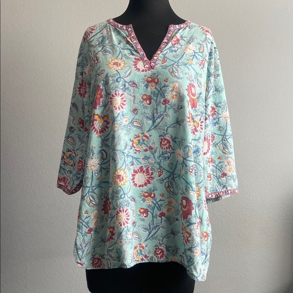 Anokhi Floral V-Neck Pajama Tunic in Size Large